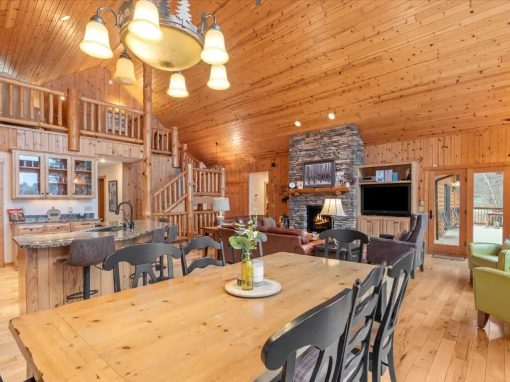 53003 138771 WndZCzJCvXvh13 gaw2RhOiV583YQFSbEyKxMprdY1Q 6574d658c88e3.jpg