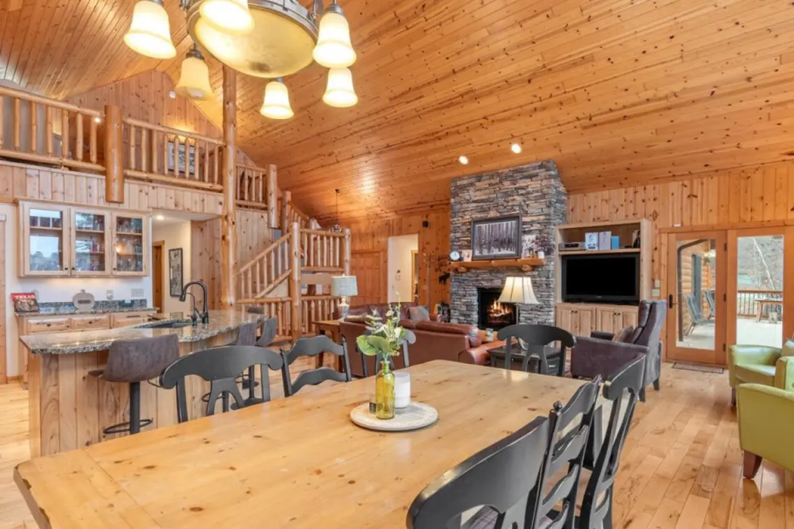 53003 138771 WndZCzJCvXvh13 gaw2RhOiV583YQFSbEyKxMprdY1Q 6574d658c88e3.jpg