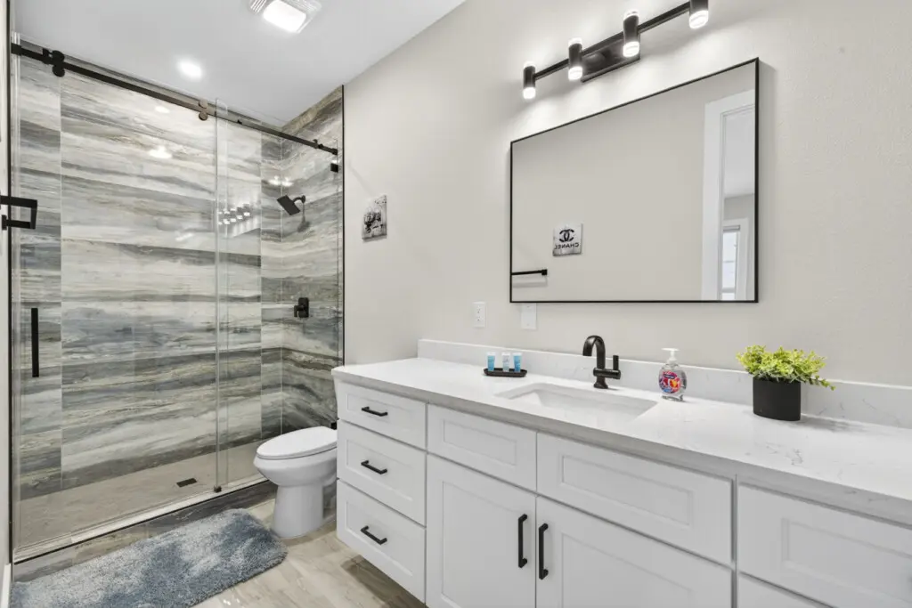 53003 400110 LKF dsl8v 8ROtQjT2hUoYXldbL5LG3oxBv2WANp52c 68f16cf45837f.jpg