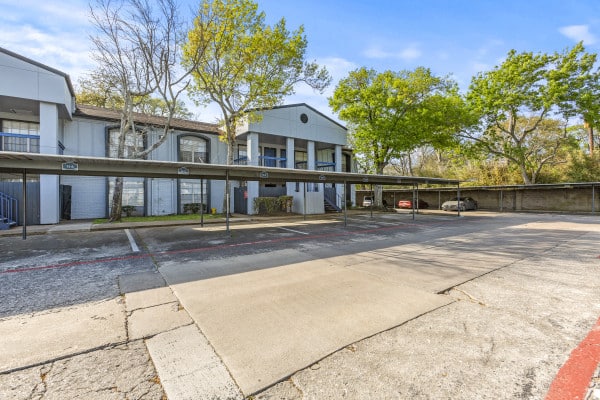 Texas property with covered parking